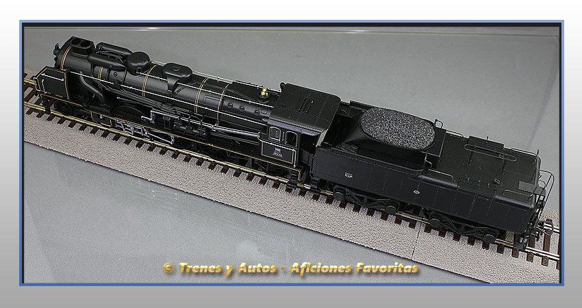 Locomotora vapor con ténder 231 E - SNCF