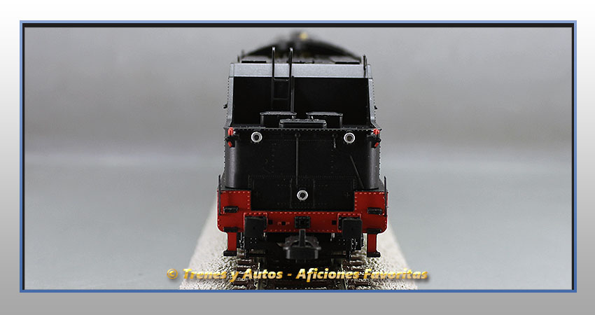 Locomotora vapor Mikado 141-F - Renfe