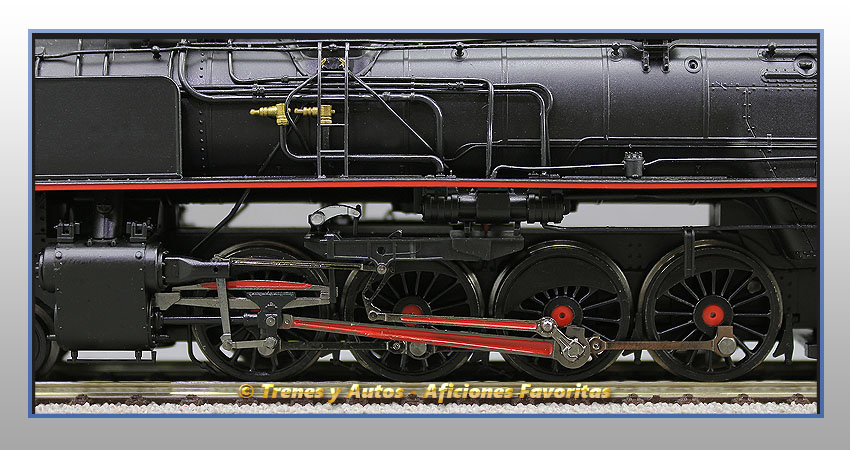 Locomotora vapor Mikado 141-F - Renfe