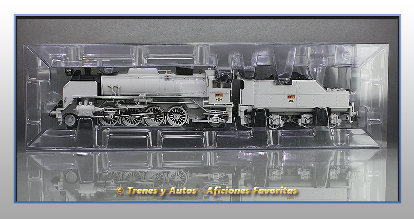 Locomotora vapor con ténder Mikado 141F 2101 - Renfe