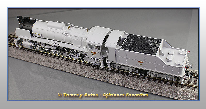 Locomotora vapor con ténder Mikado 141F 2101 - Renfe