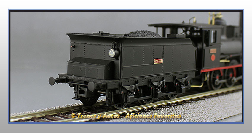 Locomotora vapor con ténder 030-2305 - Renfe