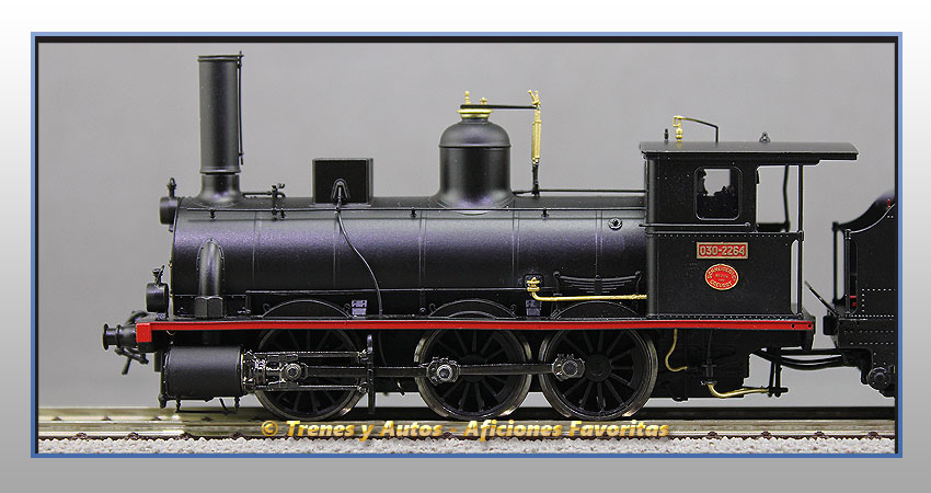 Locomotora vapor con ténder 030-2264 - Renfe