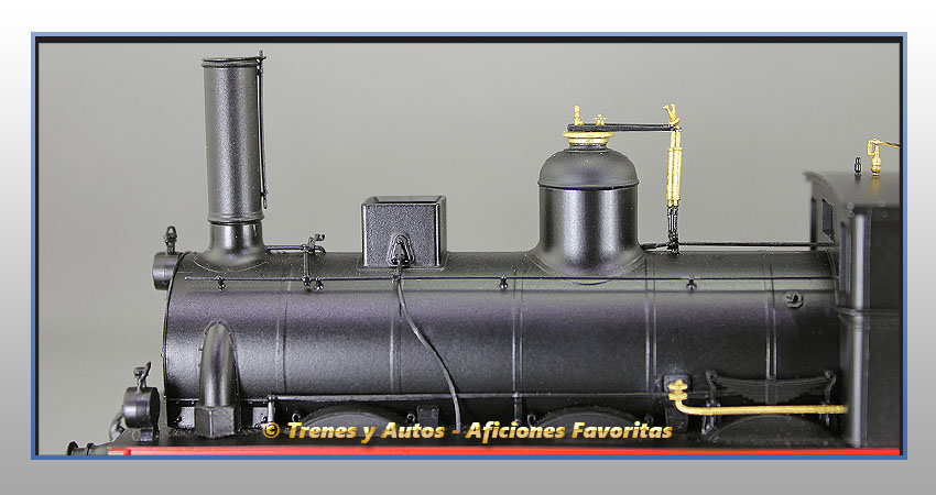 Locomotora vapor con ténder 030-2264 - Renfe