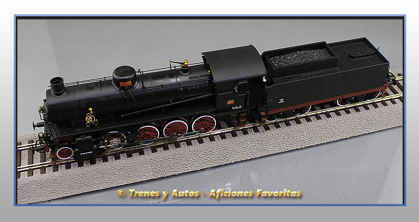 Locomotora vapor Serie GR.740 con quitanieves - FS