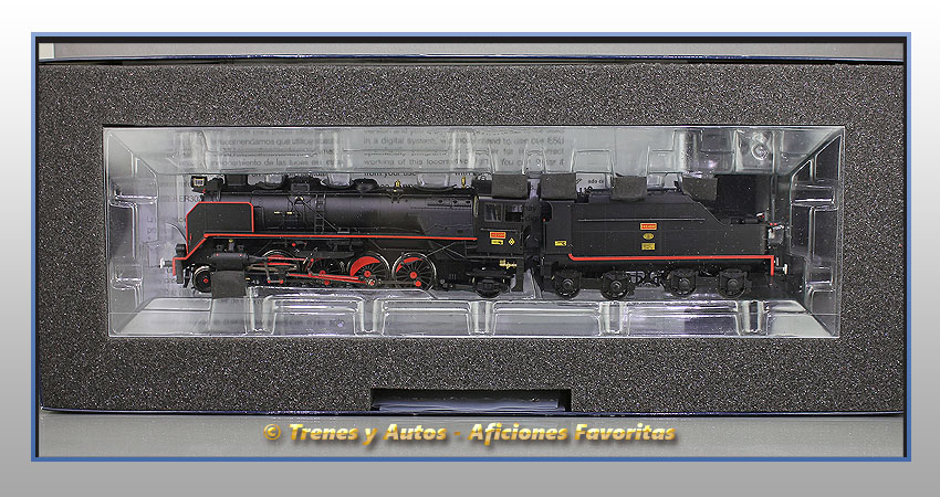 Locomotora vapor con ténder Serie 141F Mikado - Renfe