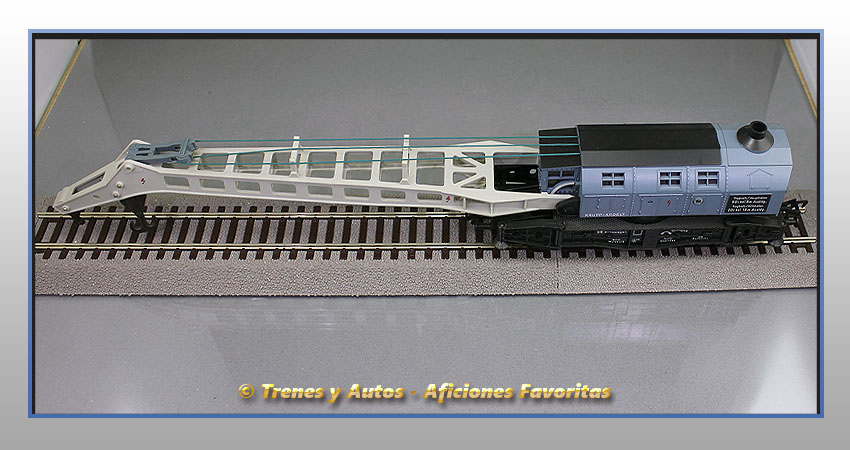 Vagón plataforma Bww grúa 90 T - DB