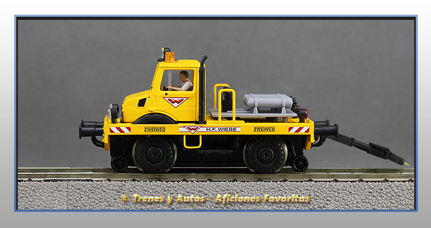 Máquina vía Unimog con remolque hilo catenaria - Grupo Zagro - DB