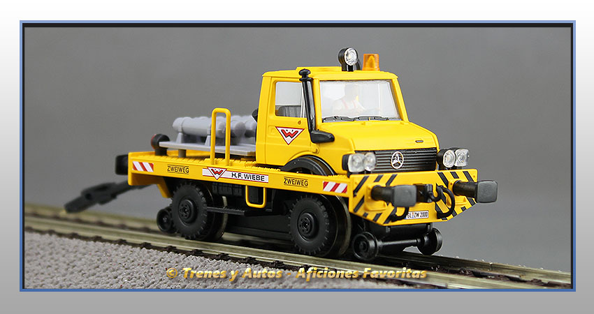 Máquina vía Unimog con remolque hilo catenaria - Grupo Zagro - DB
