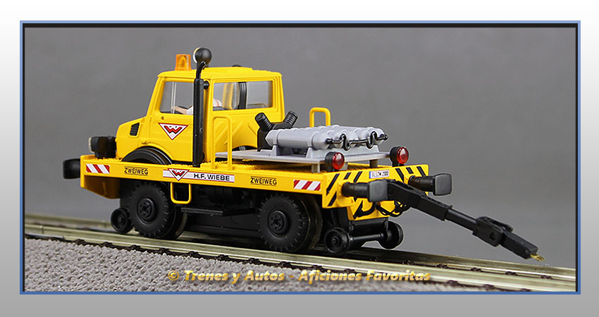 Máquina vía Unimog con remolque hilo catenaria - Grupo Zagro - DB
