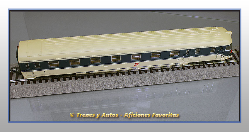 Coche pasajeros AD4h con cabina conducción - ÖBB