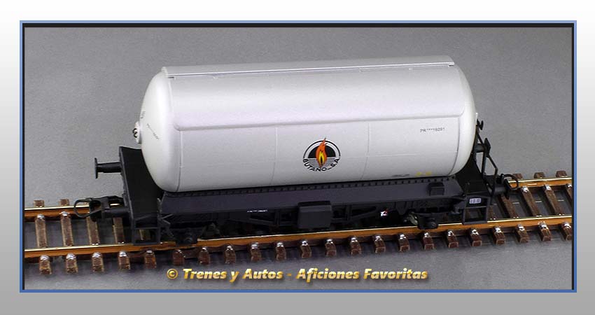 Vagón cisterna gases licuados "Butano S.A." - Renfe