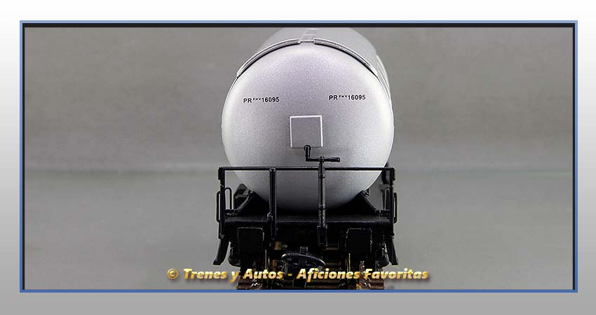 Vagones cisterna gases licuados Tipo 300000 "Butano SA" - Renfe