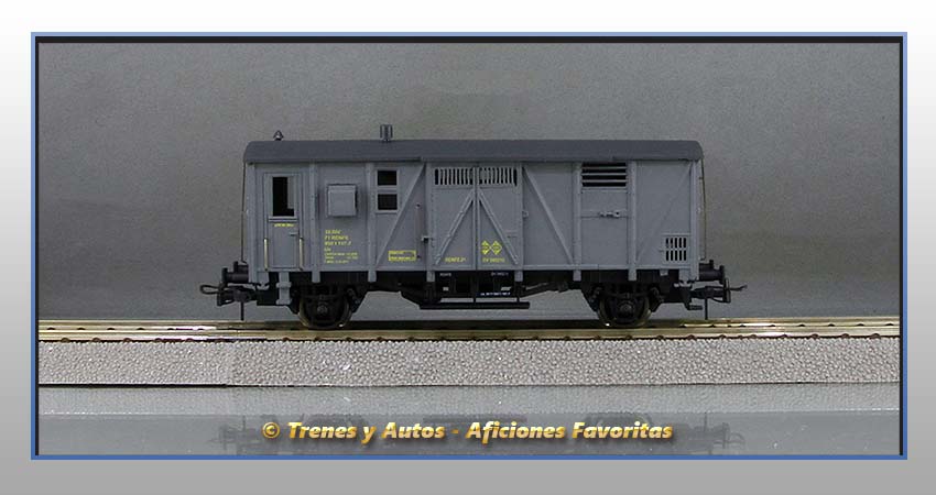 Furgón equipajes Tipo DV con departamento Jefe de tren - Renfe