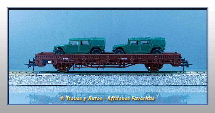 Vagón plataforma telero Tipo Ks Carga 2 vehículos Hummer - Renfe