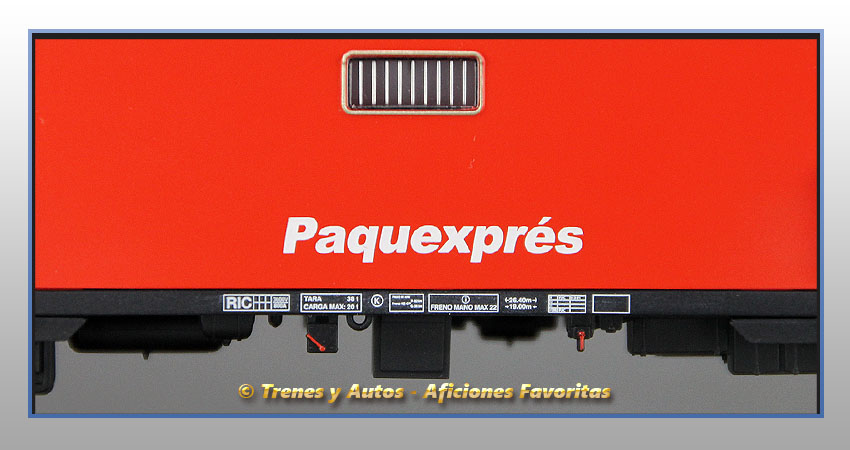 Furgón D8 "Paquexprés" - Renfe