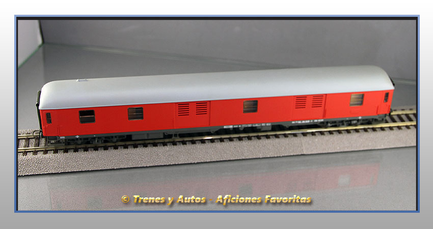 Furgón equipajes D8 8000 - Renfe