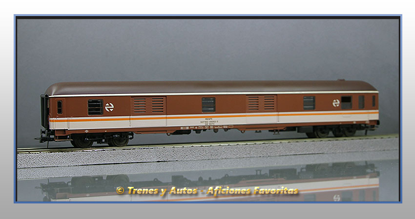 Furgón equipajes Serie 8000 D8-8073 "Estrella" - Renfe