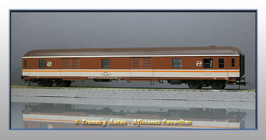 Furgón equipajes Serie 8000 D8-8073 "Estrella" - Renfe