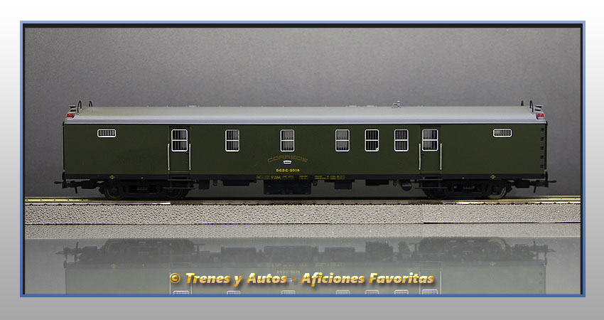 Furgón correos Serie 5000 - Renfe