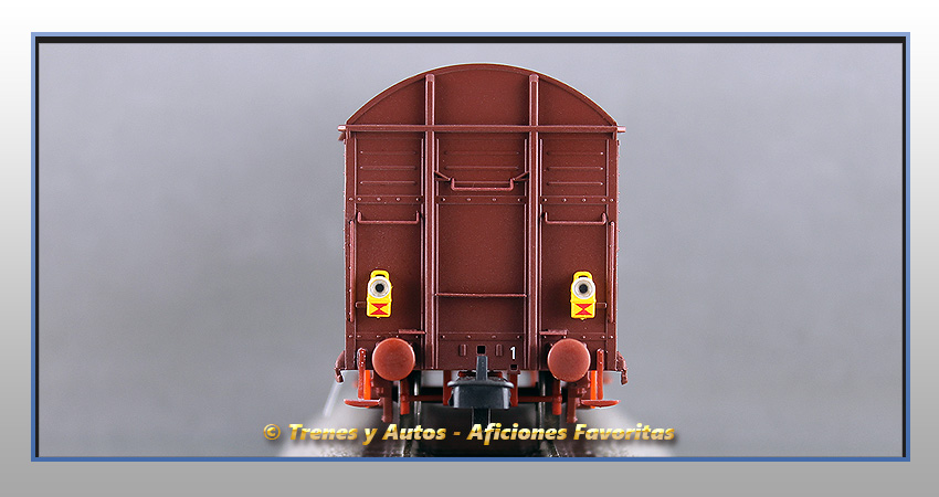 Vagones cerrados Tipo J2 "Vagones Aislantes"- Renfe