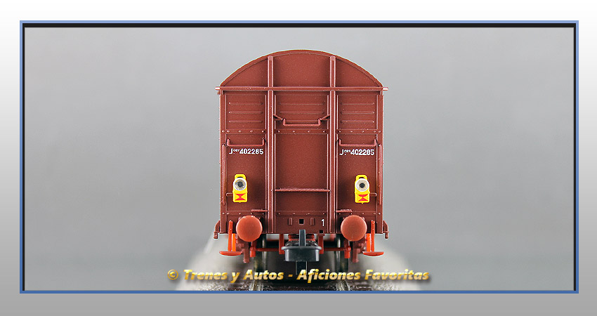 Vagón cerrado Tipo J2 persianas cerradas - Renfe
