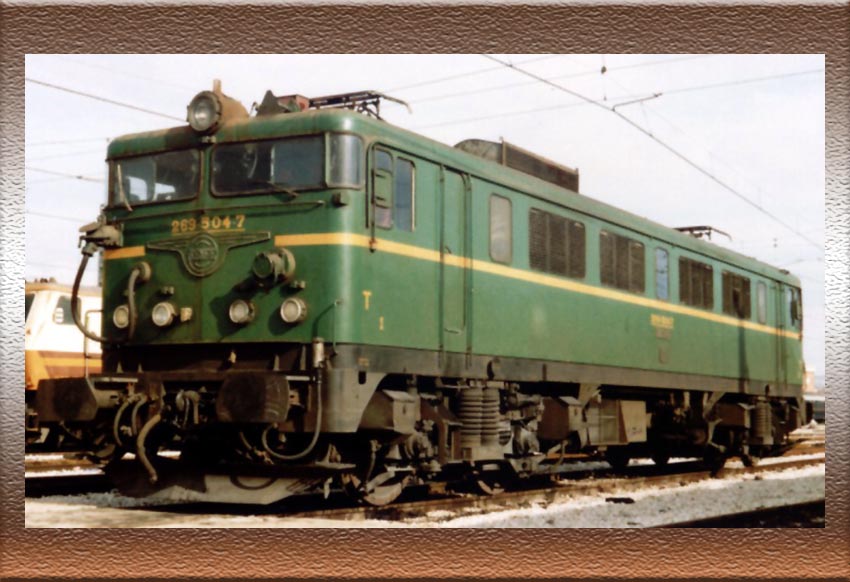 Locomotora eléctrica 269 504-7 - Renfe
