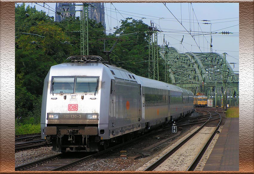 Locomotora eléctrica 101 130-3 Metropolitan - DB