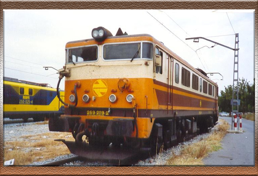 Locomotora eléctrica Serie 269 "Estrella" - Renfe