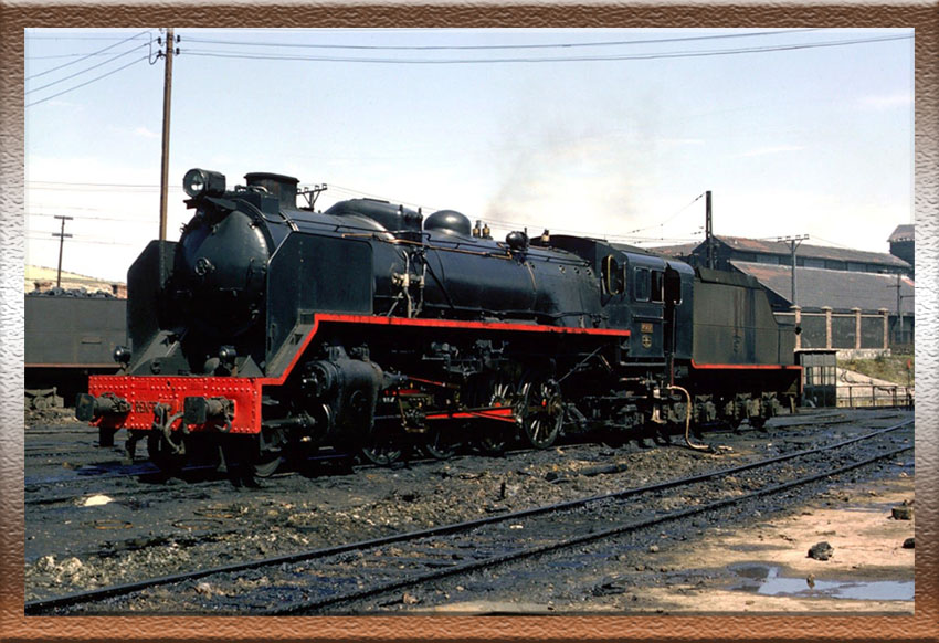 Locomotora vapor 141F Mikado - Renfe